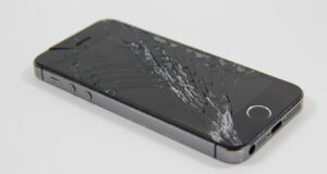 Jak nejlépe ochránit svůj iPhone před rozbitím?